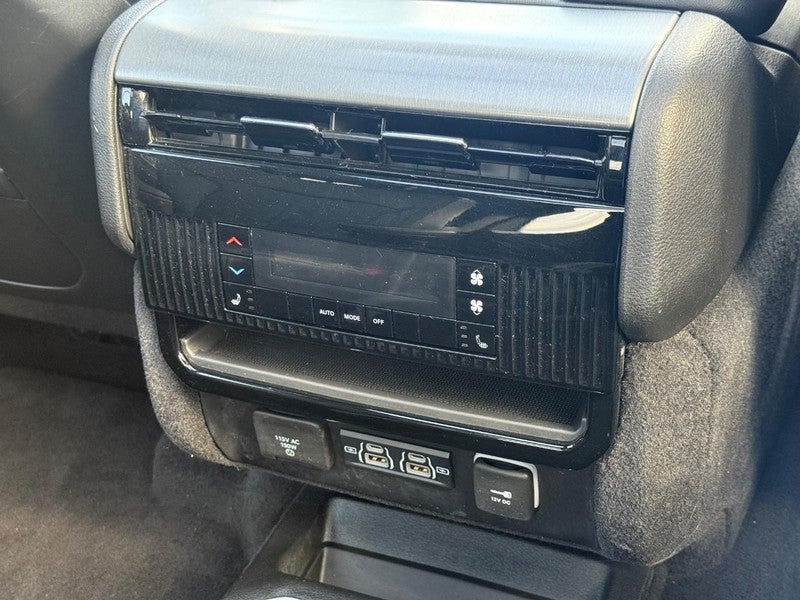 2024 Jeep Wagoneer Series II Carbide 4x4