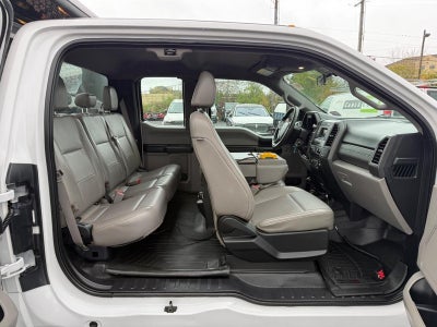 2018 Ford Super Duty F-350 DRW XL 4WD SuperCab 168" WB 60" CA