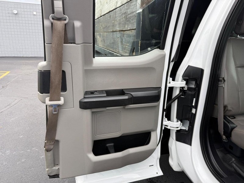 2018 Ford Super Duty F-350 DRW XL 4WD SuperCab 168" WB 60" CA