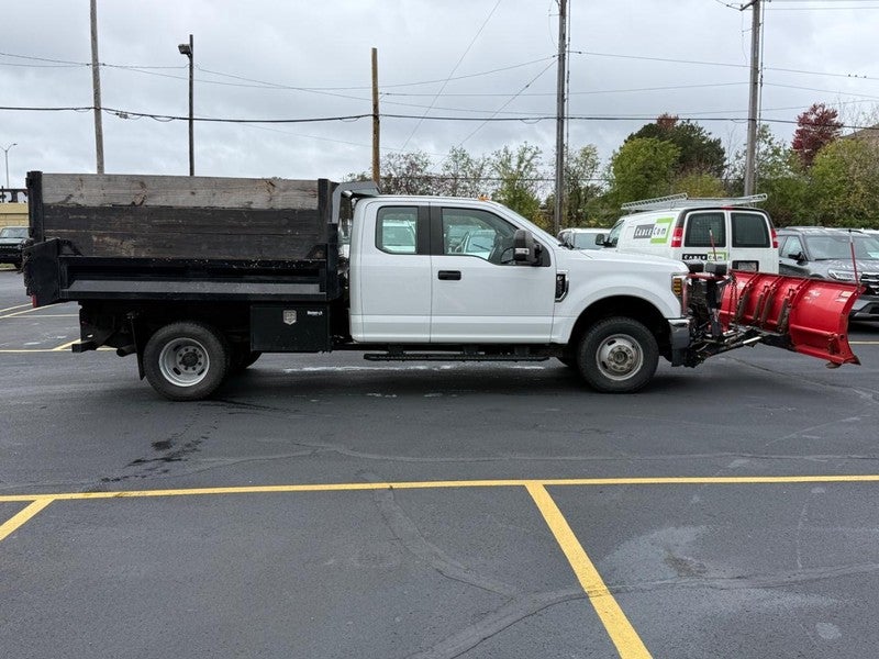 2018 Ford Super Duty F-350 DRW XL 4WD SuperCab 168" WB 60" CA