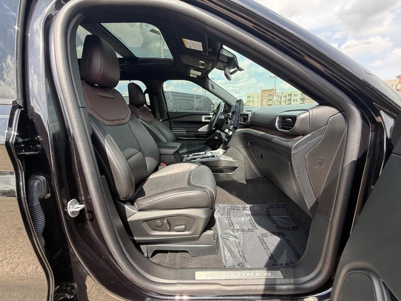 2023 Ford Explorer Platinum 4WD