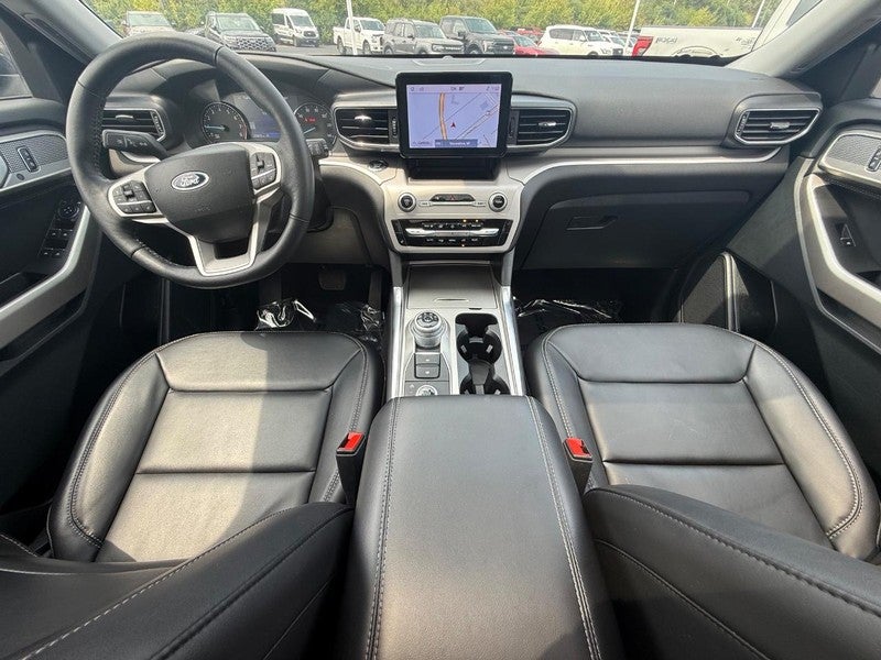 2023 Ford Explorer XLT 4WD