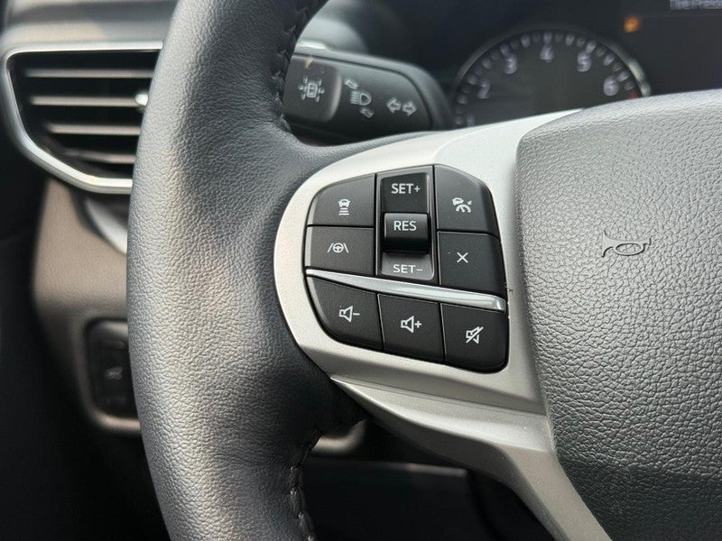 2023 Ford Explorer XLT 4WD