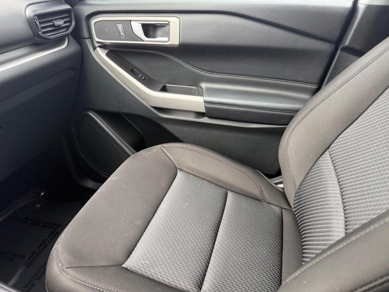 2023 Ford Explorer XLT 4WD