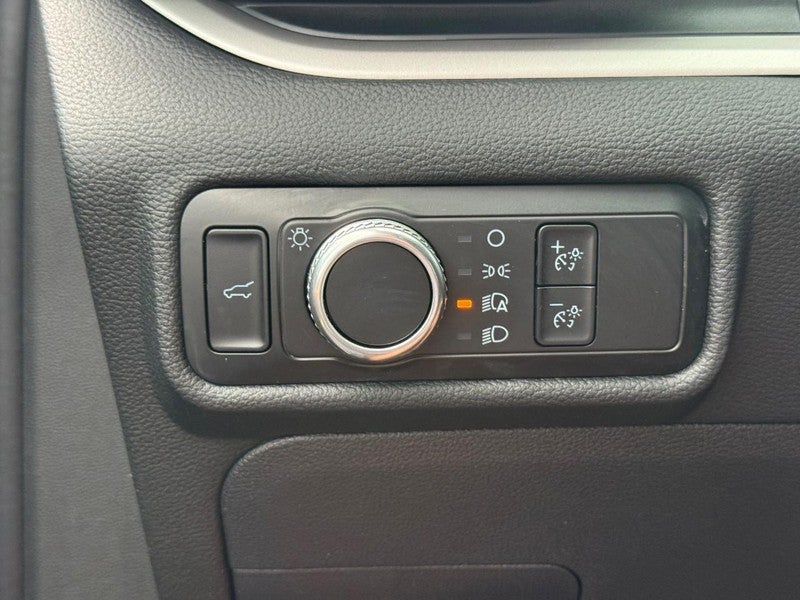 2023 Ford Explorer XLT 4WD