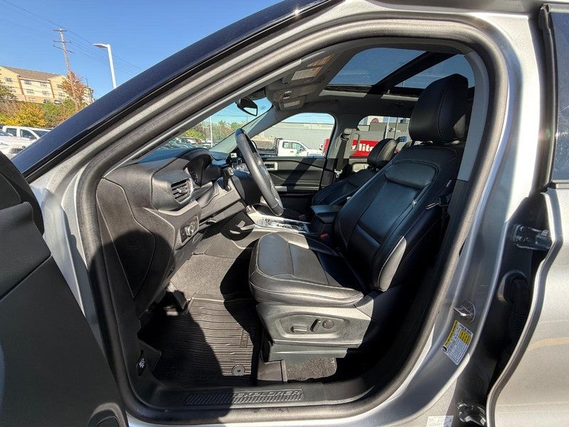 2023 Ford Explorer XLT 4WD