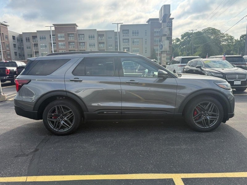 2026 Ford Explorer ST 4WD