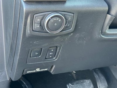 2018 Ford Super Duty F-350 SRW LARIAT 4WD Crew Cab 6.75' Box