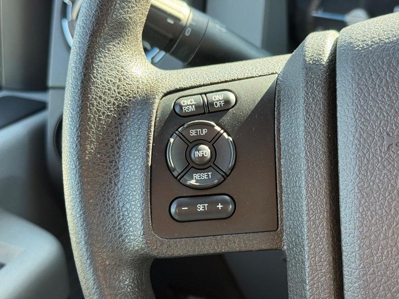 2015 Ford Super Duty F-350 SRW 4WD Reg Cab 137" XL