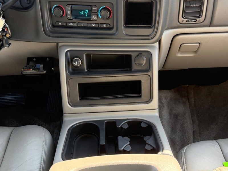 2003 Chevrolet Tahoe 4dr 1500 4WD LT