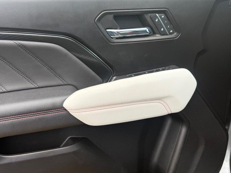2023 GMC Canyon 4WD Crew Cab AT4X