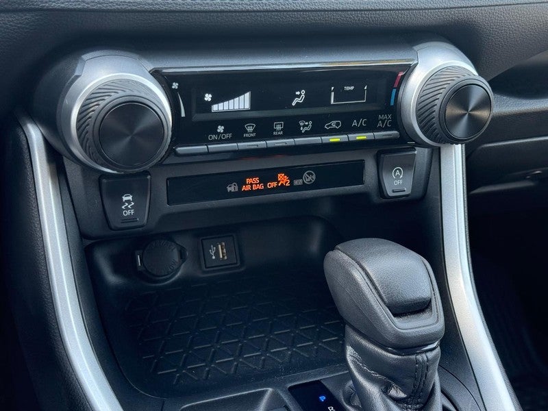 2023 Toyota RAV4 LE AWD (Natl)