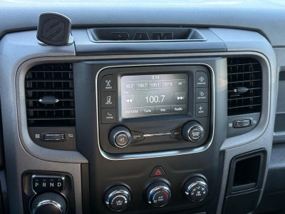 2017 RAM 1500 Express 4x4 Crew Cab 5'7" Box
