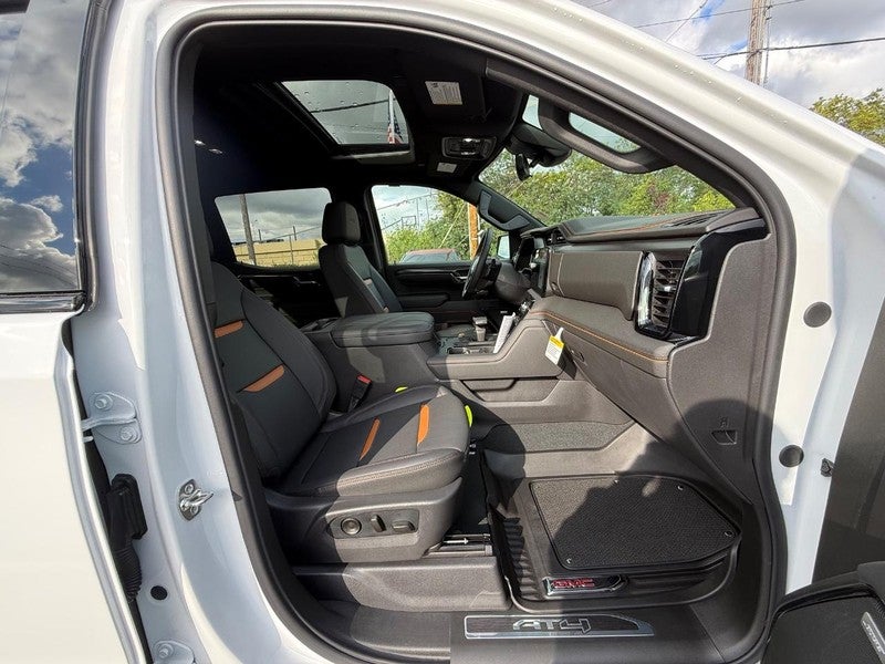 2026 GMC Sierra 1500 4WD Crew Cab 157" AT4