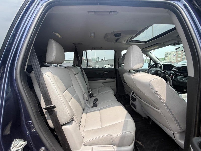2019 Honda Pilot Touring 8-Passenger AWD