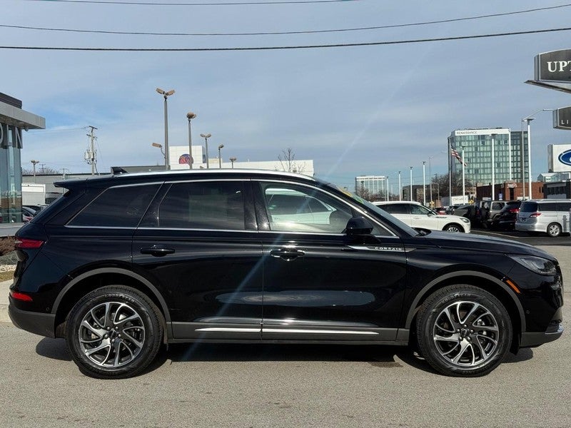 2022 Lincoln Corsair Standard AWD