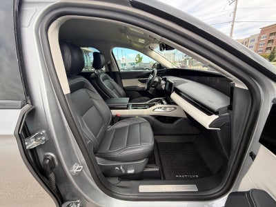 2025 Lincoln Nautilus Premiere AWD