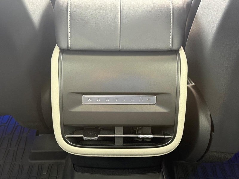2025 Lincoln Nautilus Premiere AWD