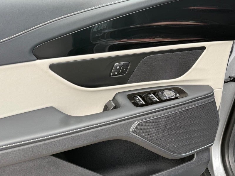 2025 Lincoln Nautilus Premiere AWD