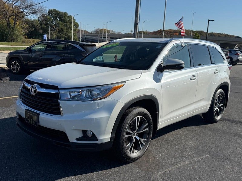 2016 Toyota Highlander AWD 4dr V6 XLE (Natl)