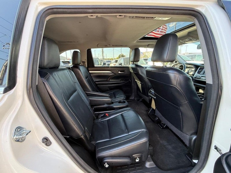 2016 Toyota Highlander AWD 4dr V6 XLE (Natl)