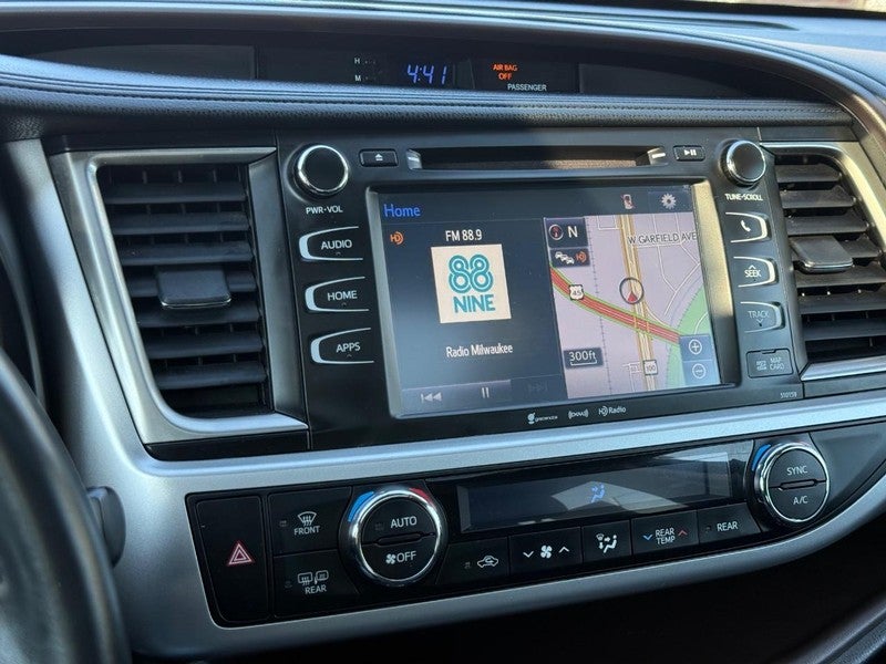 2016 Toyota Highlander AWD 4dr V6 XLE (Natl)