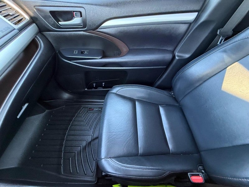 2016 Toyota Highlander AWD 4dr V6 XLE (Natl)