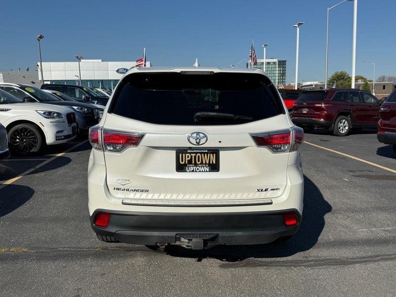2016 Toyota Highlander AWD 4dr V6 XLE (Natl)