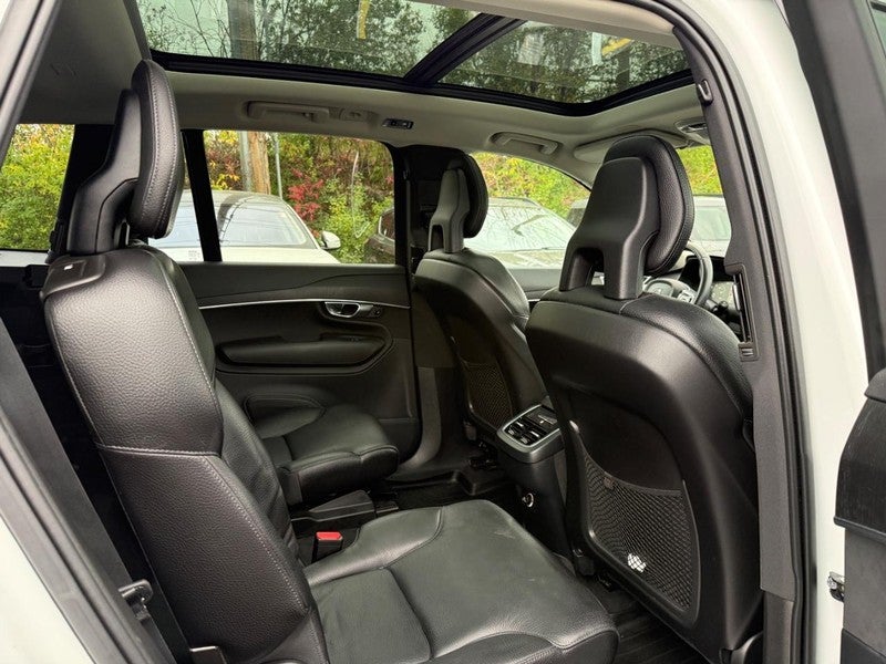 2020 Volvo XC90 T6 AWD Momentum 6 Passenger