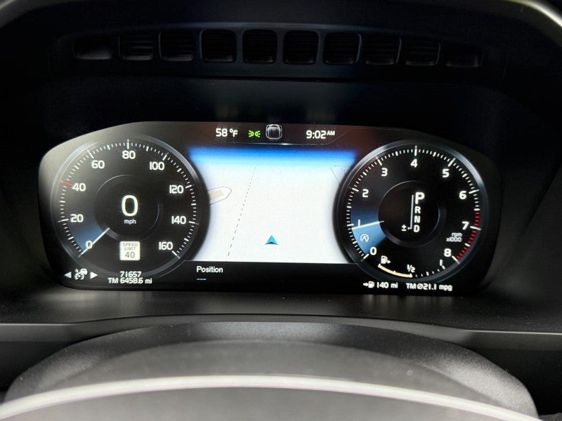 2020 Volvo XC90 T6 AWD Momentum 6 Passenger