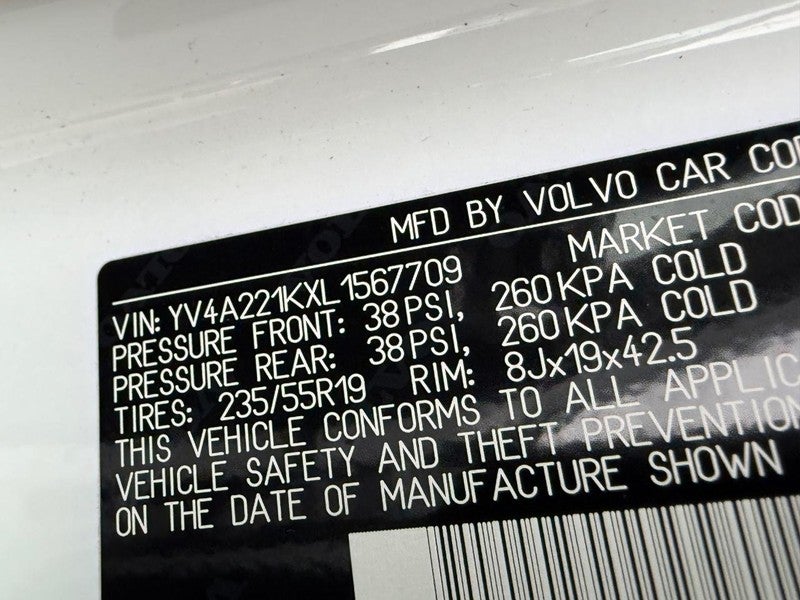 2020 Volvo XC90 T6 AWD Momentum 6 Passenger