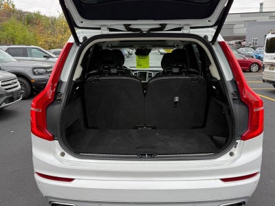 2020 Volvo XC90 T6 AWD Momentum 6 Passenger