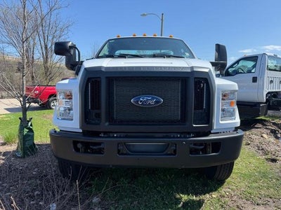 2027 Ford F-650-750 F-750 SD Gas Straight Frame