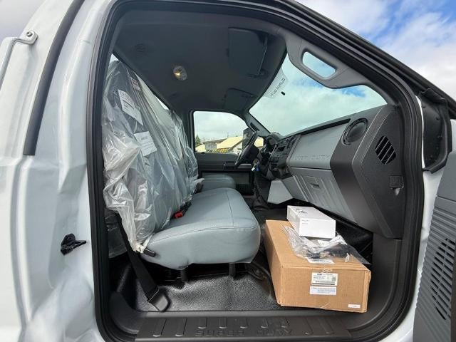 2027 Ford F-650-750 F-750 SD Gas Straight Frame