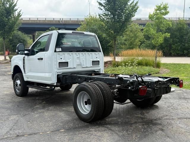 2026 Ford Chassis Cab F-350® XL