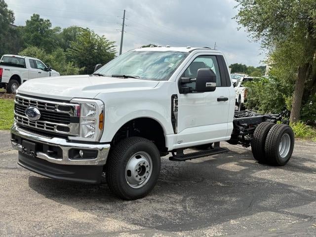 2026 Ford Chassis Cab F-350® XL