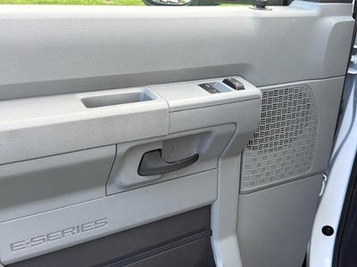 2027 Ford Econoline Cutaway E-350 SRW