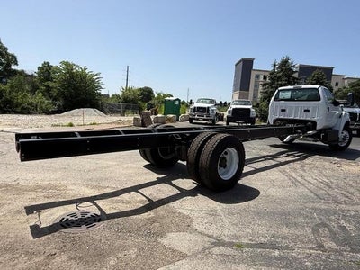 2027 Ford F-650-750 F-750 SD Diesel Straight Frame