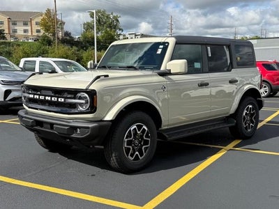 2026 Ford Bronco Outer Banks®
