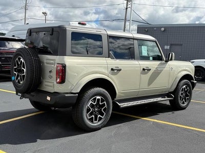 2026 Ford Bronco Outer Banks®