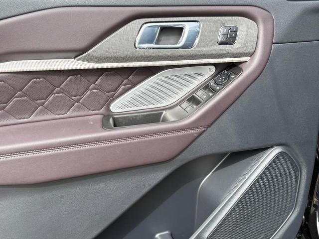 2027 Ford Explorer Platinum™