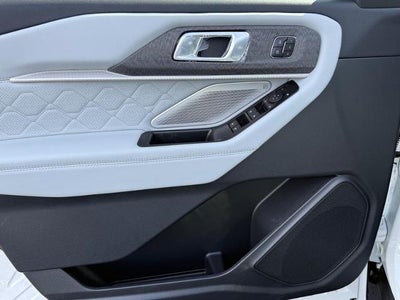 2027 Ford Explorer Platinum™