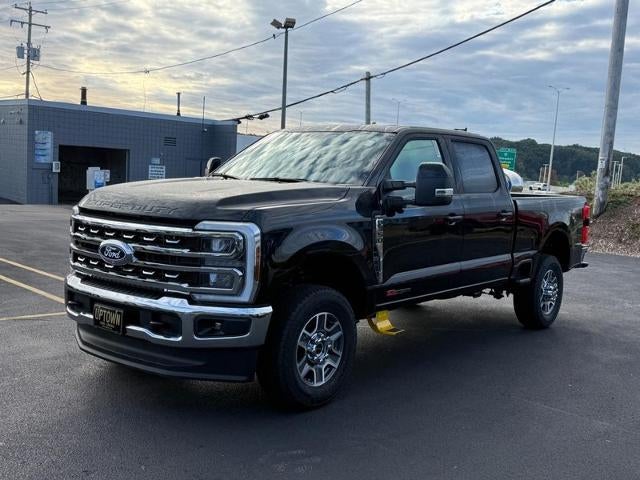 2027 Ford Super Duty F-350® Lariat®