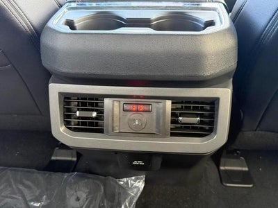 2027 Ford Super Duty F-350® Lariat®