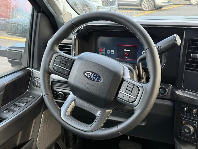 2027 Ford Super Duty F-350® Lariat®