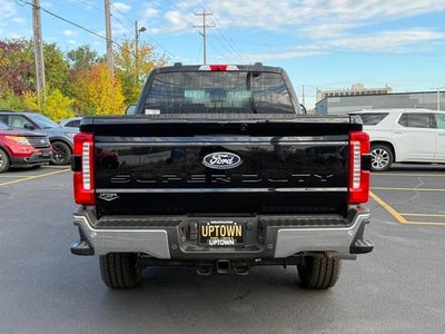 2027 Ford Super Duty F-350® Lariat®