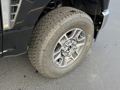 2027 Ford Super Duty F-350® Lariat®